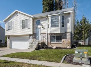 673 N 1260 W, Clinton, UT 84015