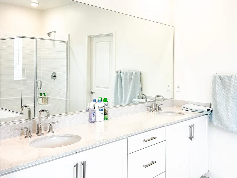 2675 E Harlow Ln — Photo 19
