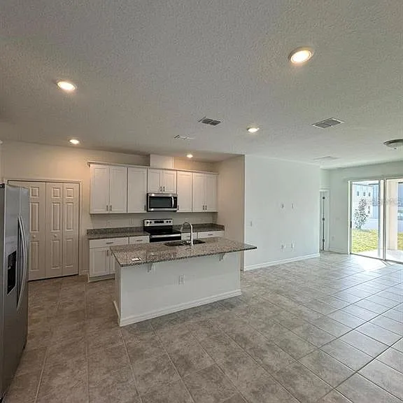 2297 Treasure Hill St — Photo 5