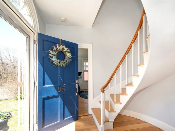85 Main St, Kingston, MA 02364