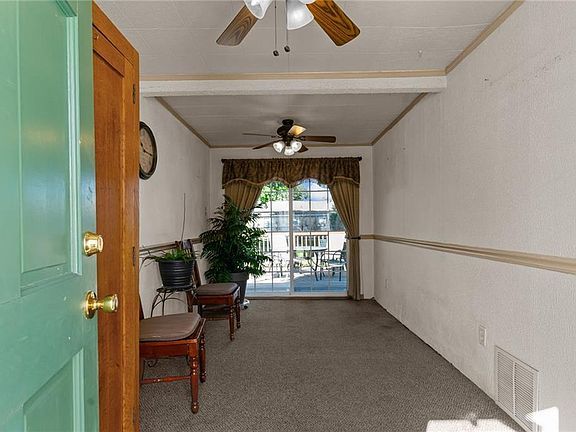 3rd image of 29 Eden Crest Dr