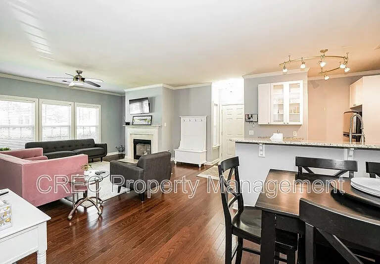 1202 Grove Park Dr — Photo 6
