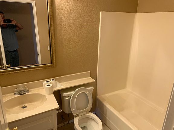 2nd image of 24641 Jenkins Dr