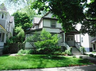 1318 Elmwood Ave, Evanston, IL 60201
