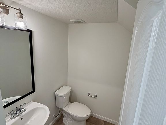 3rd image of 3377 Dewdrop Way