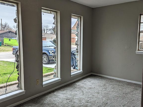 5th image of 2932 SW 61st St
