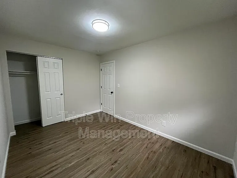 1014 Sunridge Trl W — Photo 9