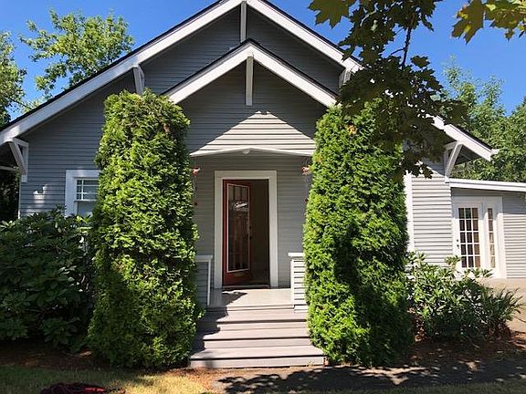 Front of House with covered porch