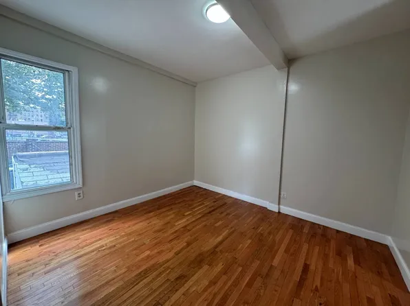10150 99th St APT 1, Ozone Park, NY 11416