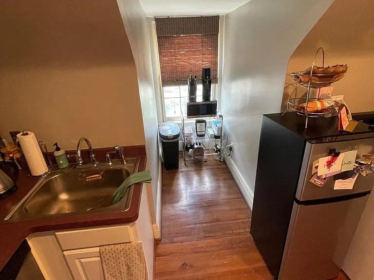 80 Westminster Rd — Photo 11
