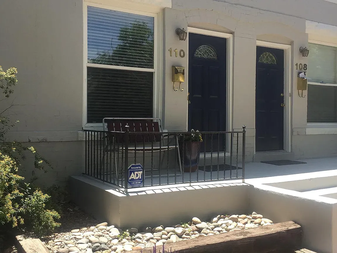 2 bed, 874 sqft, $1,850 — Photo 1