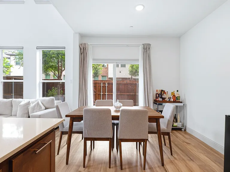 1004 Mikaela Dr — Photo 17
