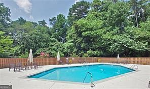3rd image of 1501 Cedar Chase Ln NE