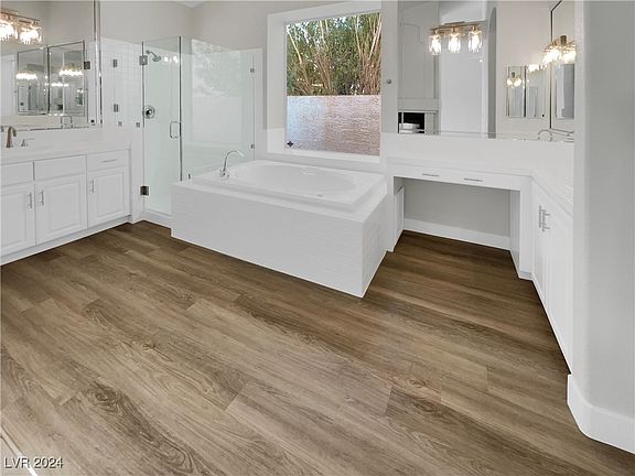 5th image of 8060 Marbella Cir