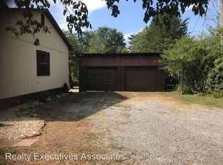 2970 Little Dug Gap Ln, Louisville, TN 37777