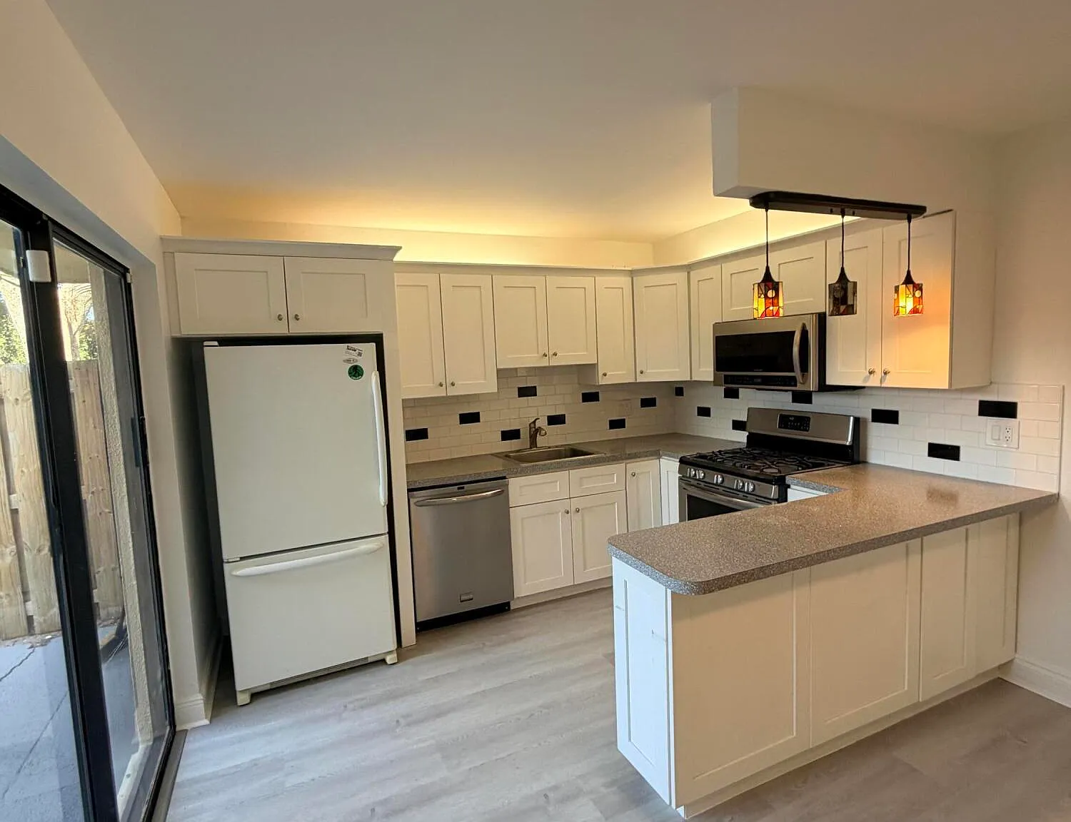 2 bed, 2.0 bath, 1232 sqft, $2,300 — Photo 4