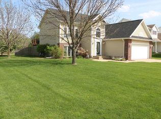 2023 NW 157th St, Clive, IA 50325