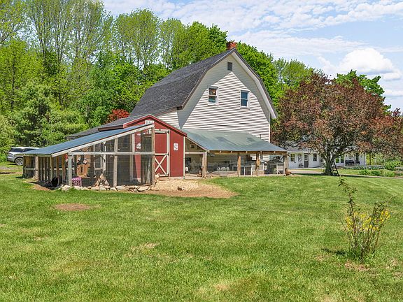 5th image of 10 Highland Ridge Drive