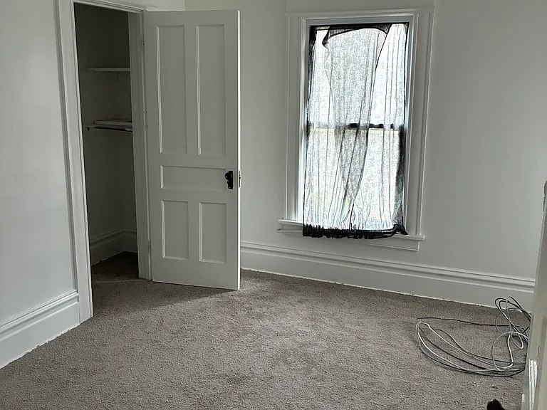 401 Seneca St #1 — Photo 7
