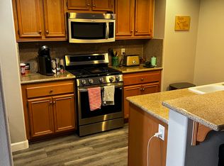 259 Riverdale Ct APT 251, Camarillo, CA 93012