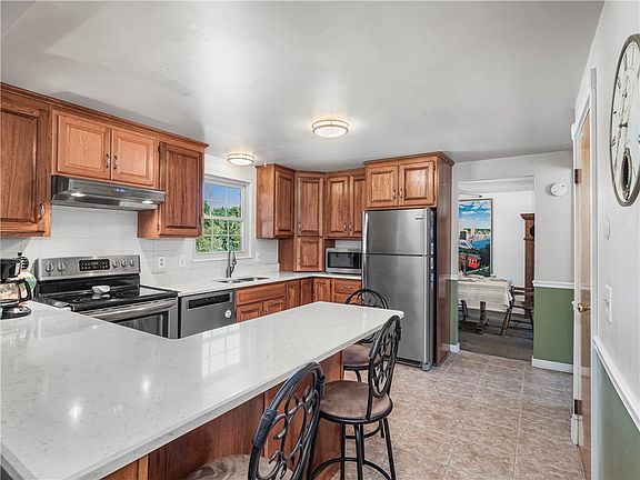 5th image of 109 Briarwood Ln