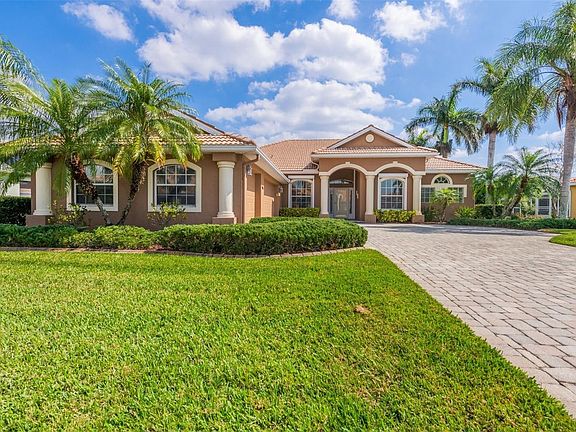 5th image of 3003 Bravura Lake Dr