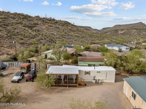 33180 S Canyon Rd, Black Canyon City, AZ 85324