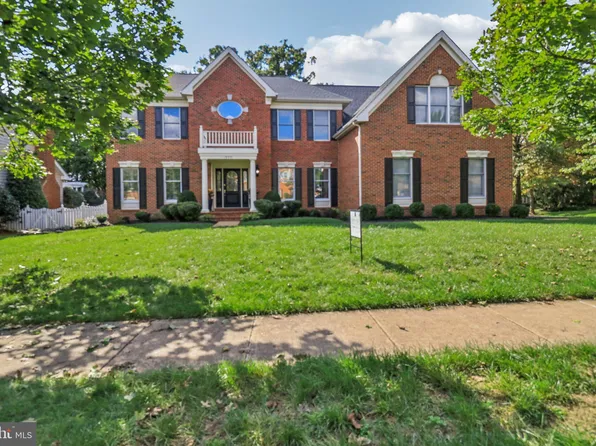 19991 Shadow Creek Ct, Ashburn, VA 20147