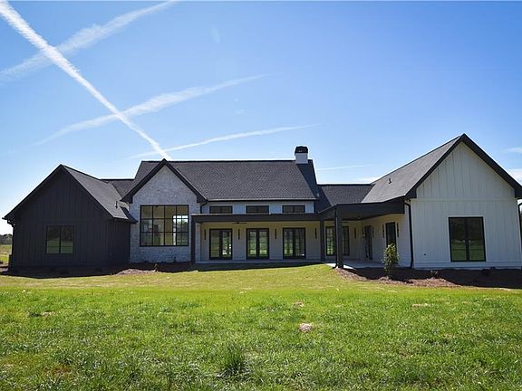 4th image of 1825 Andora Ct