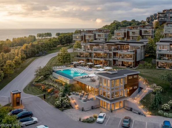 3575 Charlevoix Ave #31, Petoskey, MI 49770