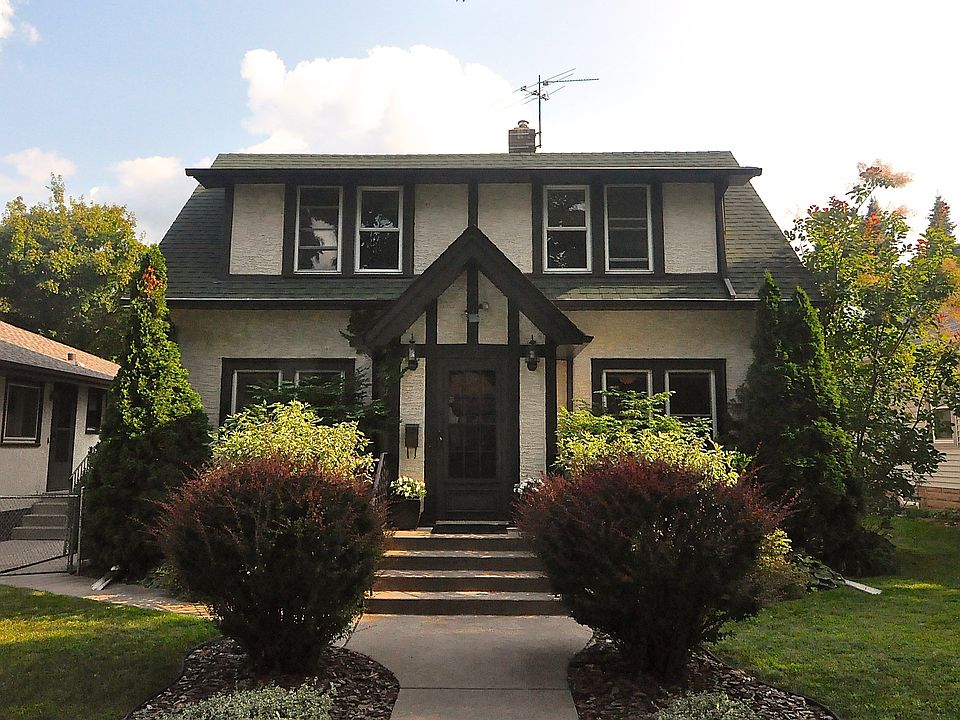 1st image of 1752 Ross Ave