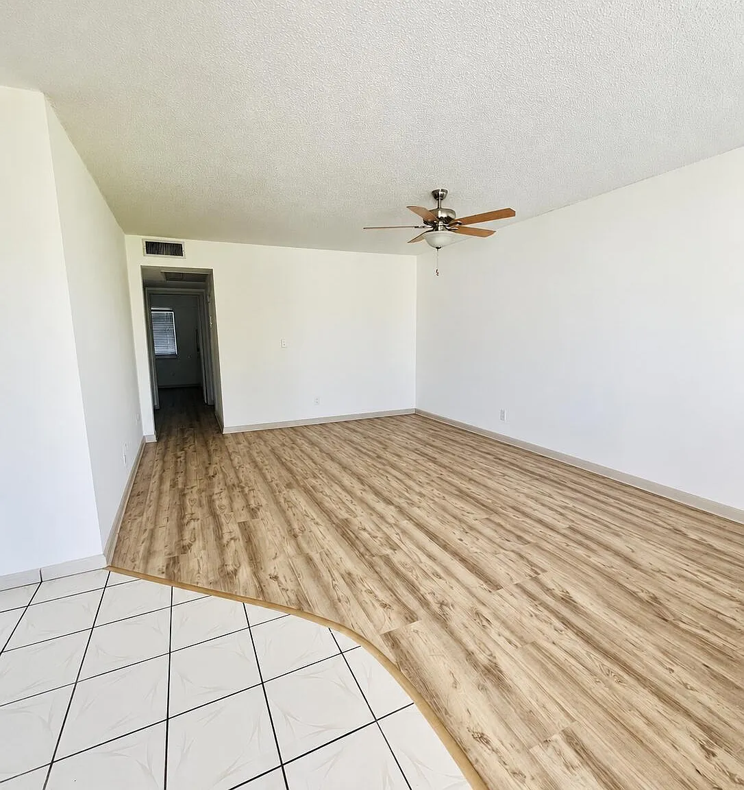 2 bed, 1.5 bath, 840 sqft, $1,750 — Photo 3