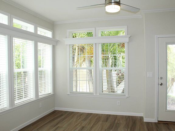 3rd image of 25 Domingo Ct