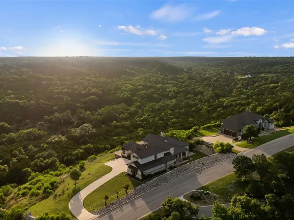 713 Laughing Dog Ct, Leander, TX 78641