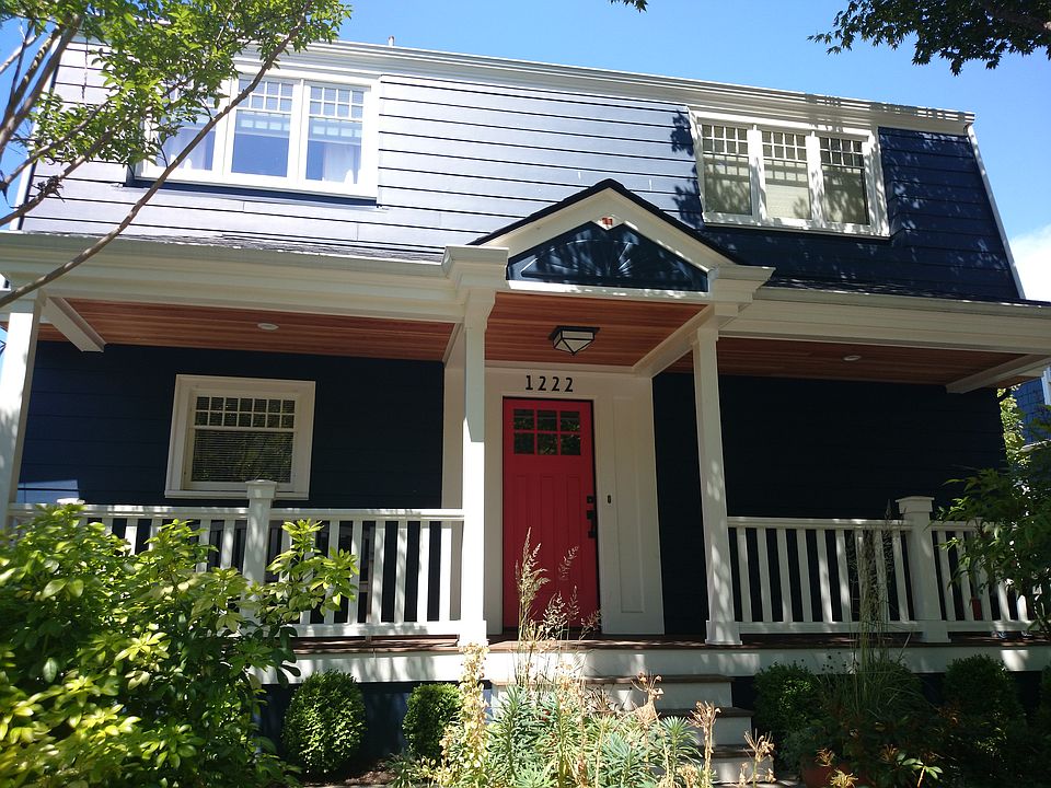 2nd image of 1222 E Crockett St