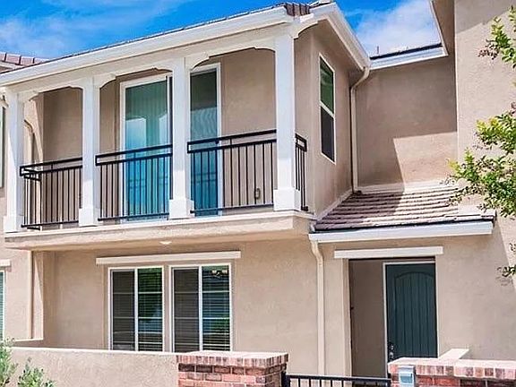 2nd image of 28823 Calle De La Paz Dr