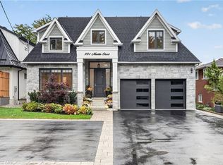 301 Martin St, Milton, ON L9T 2R7