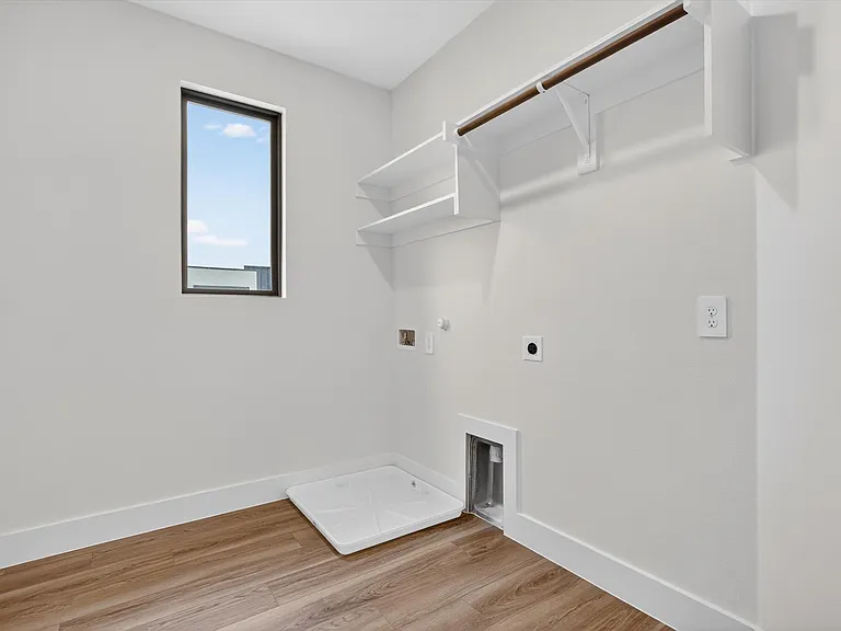 5704 Wayside Dr — Photo 14