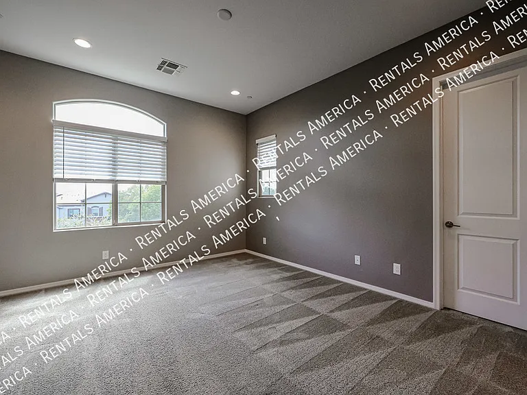 2751 S Balsam Dr — Photo 11