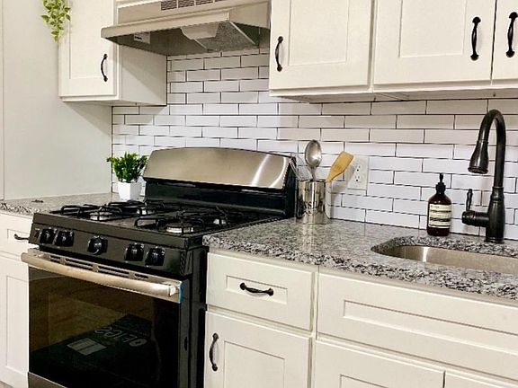 2nd image of 399 Lincoln Ave #2