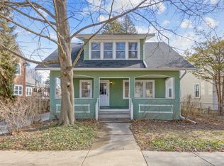 617 Illinois St, Geneva, IL 60134