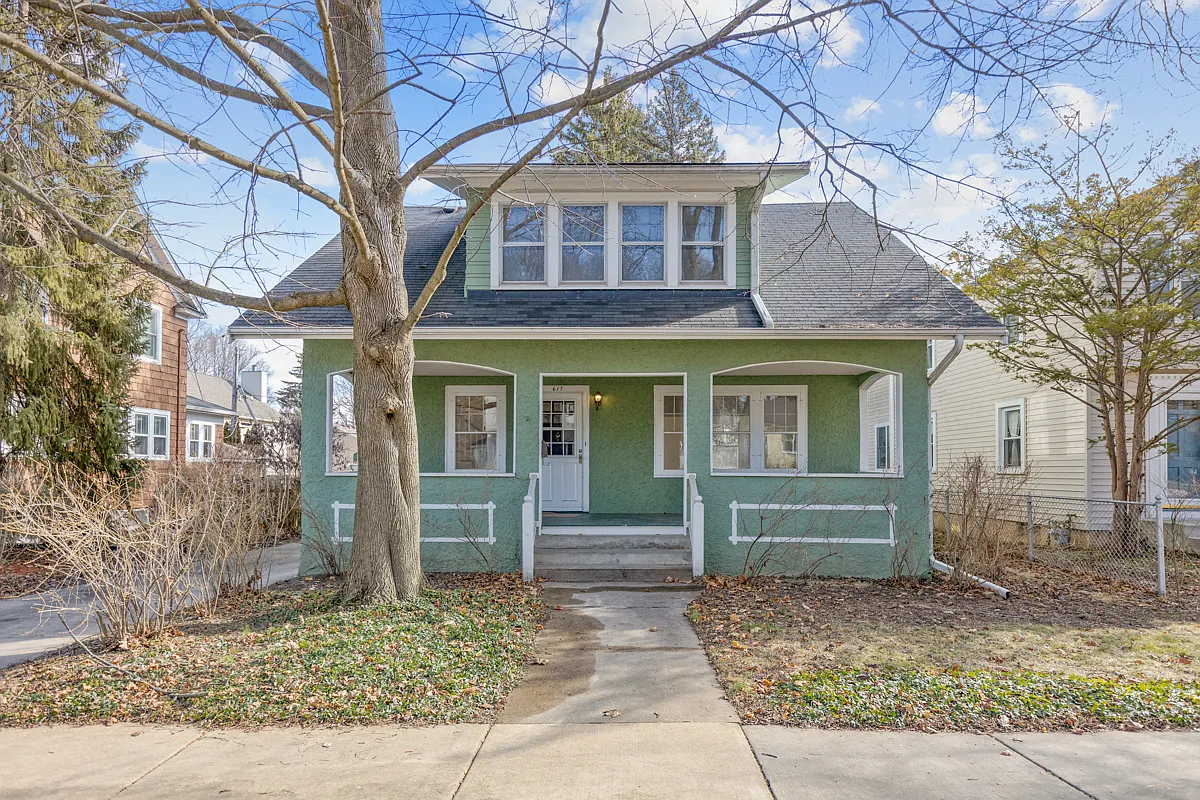 617 Illinois St photo 1
