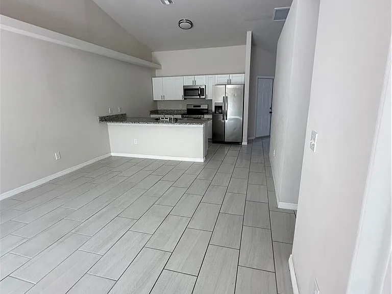 1027 Andalusia Blvd — Photo 8