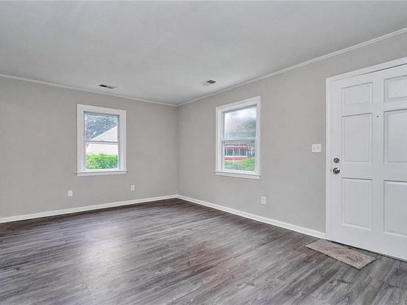 5th image of 416 Buxby Ct