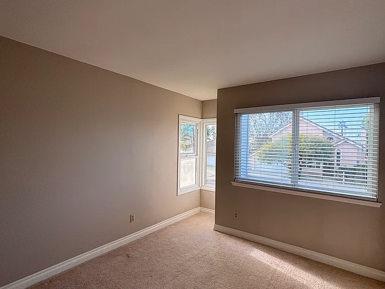1507 Valleda Ln — Photo 12