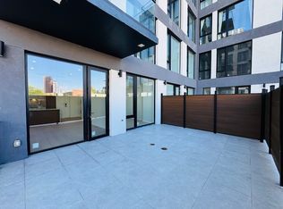 31-16 21st St #2G, Astoria, NY 11106