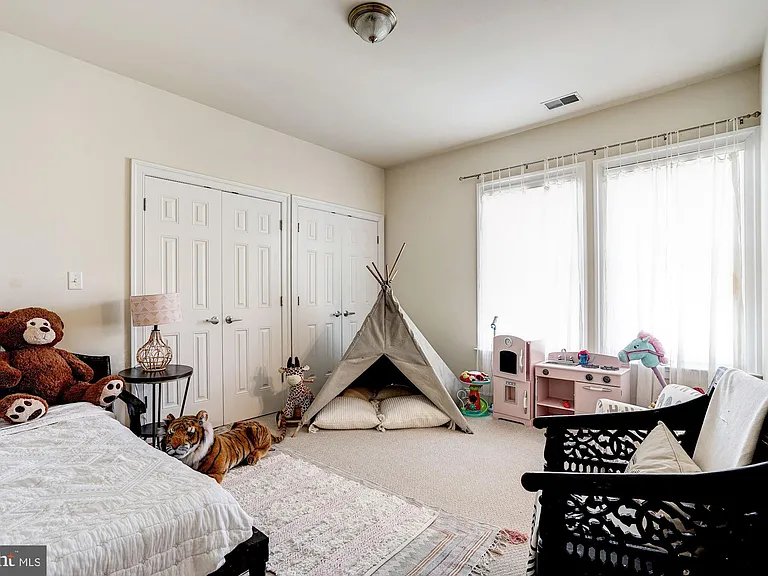 8105 Maya Ct — Photo 37