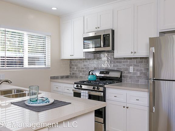 5th image of 82 E Sierra Madre Blvd #B