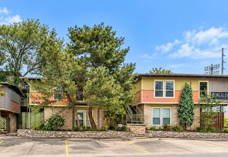 2703 Swisher St #203A