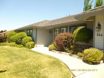 749 Belfast Ct photo 1